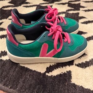 Veja Women's Teal and Pink Sneakers